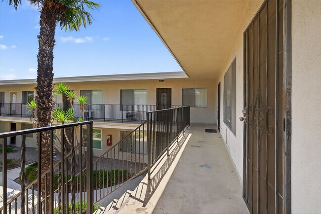 Interior Photo - The Dorian