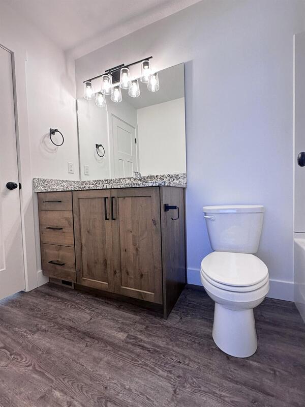 Building Photo - 1720 E Main St