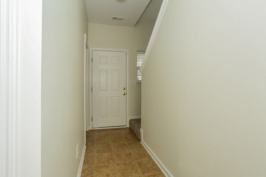 Building Photo - 19404 Fridley Ln