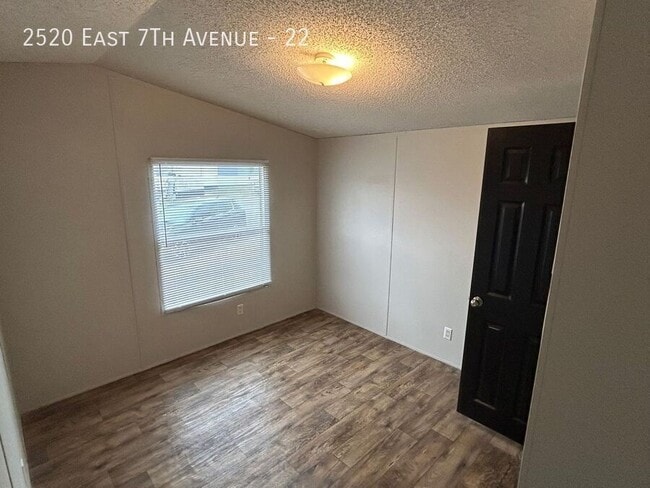 Building Photo - 2520 E 7th Ave