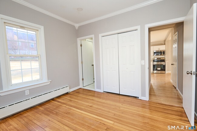 Building Photo - 121 Johnson St