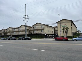 Building Photo - Gardena Royale Apartments