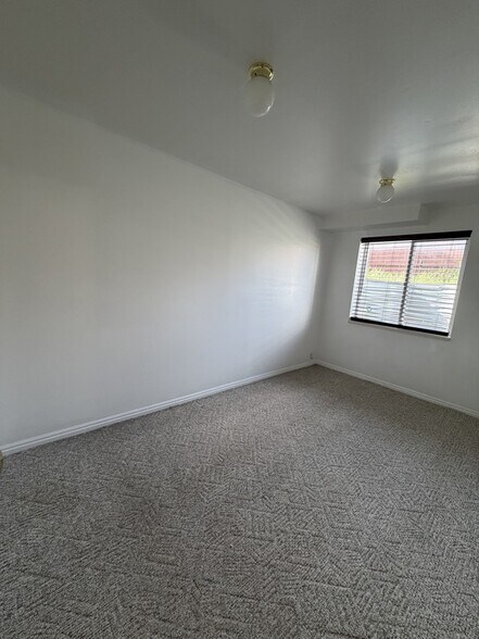 Building Photo - 1177 Rocky Mountain Way
