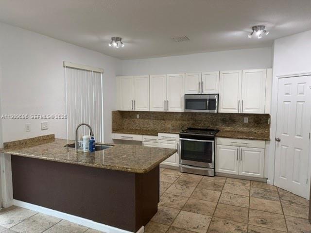 Building Photo - 5654 NW 112th Pl