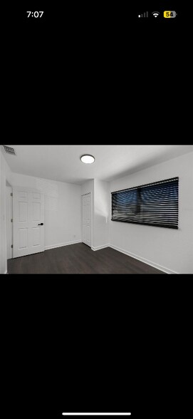 Building Photo - 1301 Ave L