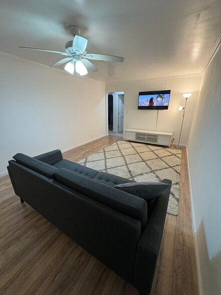 Building Photo - 10815 63rd Rd