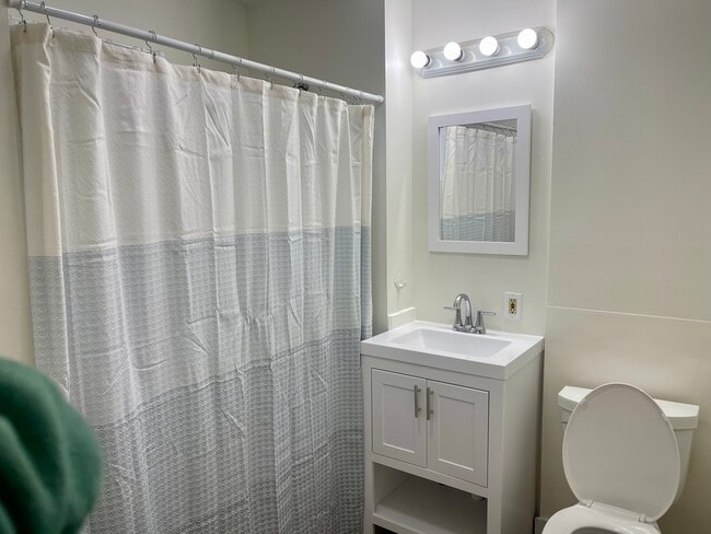 Building Photo - 1820 Crowley St