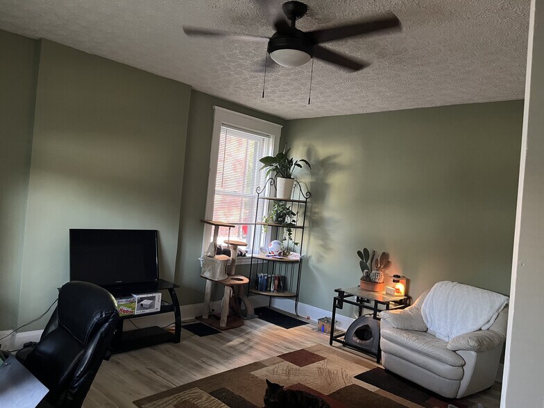 Bedroom 1 - 3819 Applegate Ave