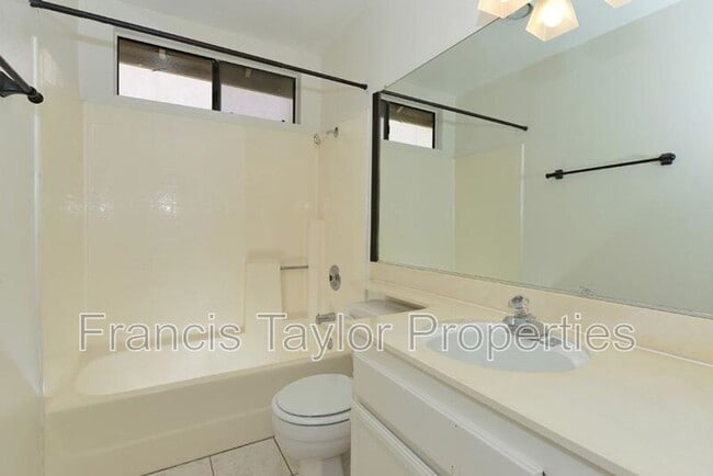 Building Photo - 11893 Caminito Ryone