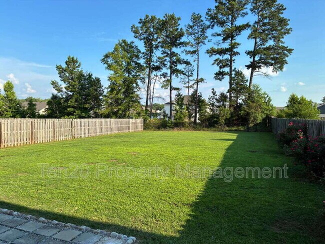 Building Photo - 9708 Yellow Pine Rd
