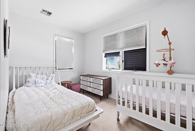 Building Photo - 304 Monmouth Rd