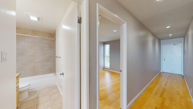 Building Photo - 657 Kansas St