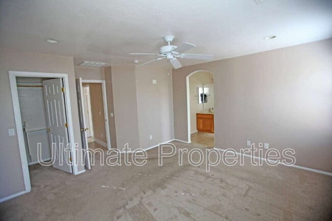 Building Photo - 15017 W Riviera Dr