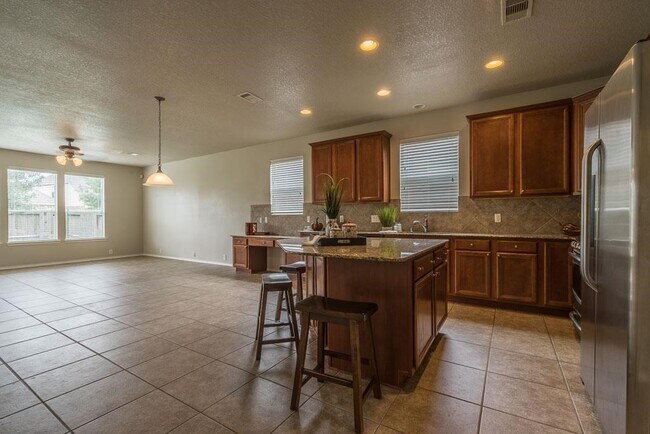 Building Photo - 11 Tidwillow Pl