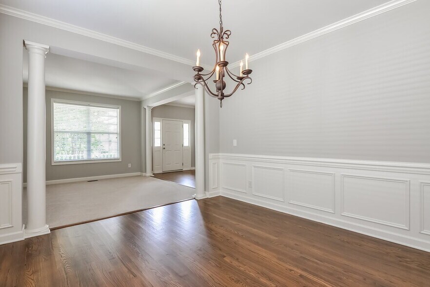 Building Photo - 1320 Trailing Rose Ct