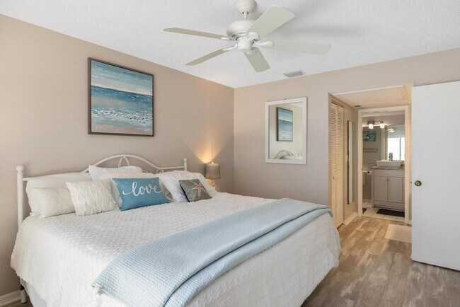 Building Photo - Seasonal Short-Term 2 Bedroom 2 Bathroom Villa at Augusta Villas in Plantation!