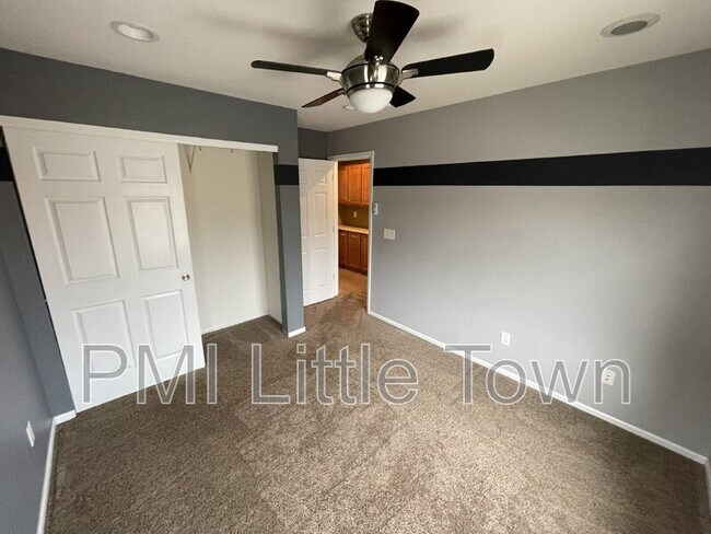 Building Photo - 5571 Fullerton Cir