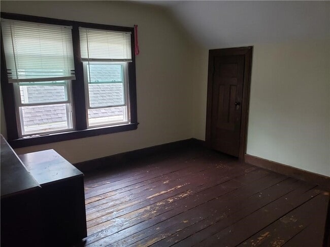 Building Photo - 36 Berkshire St