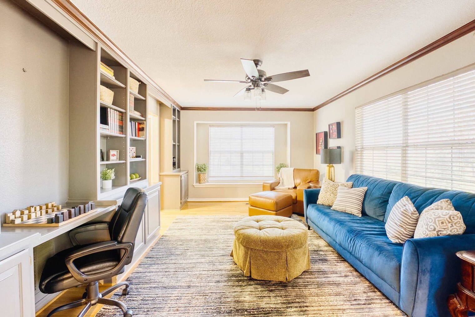 Building Photo - 1072 Valley View Dr