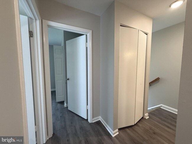 Building Photo - 9984 Shoshone Way
