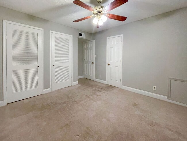 Building Photo - Charming 2 beds 1 bath Condo in Atlanta!