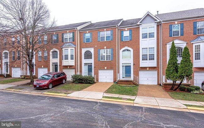 Building Photo - 11485 Carriage Gate Ct