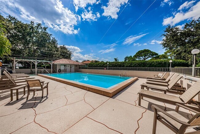 Building Photo - 1805 Mariner Dr