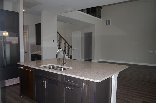 Building Photo - 34109 Tributary Ct