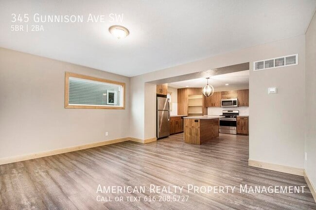 Building Photo - 345 Gunnison Ave SW