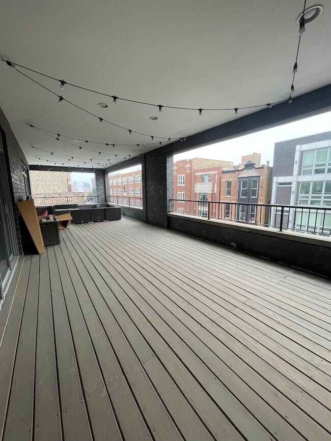 Building Photo - 1746-52 W North Ave