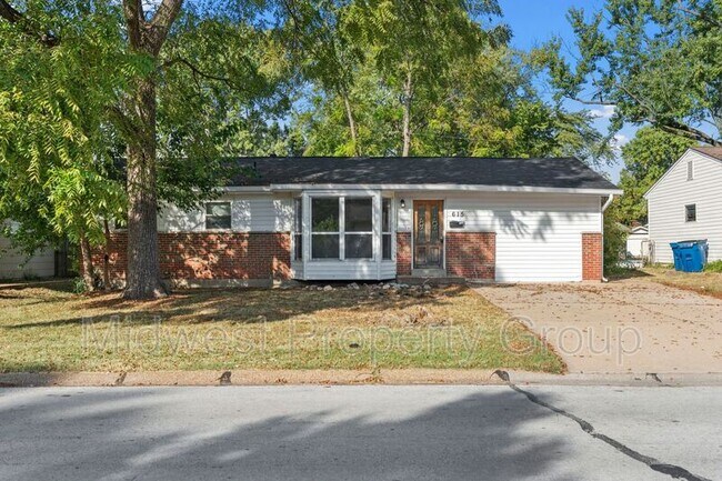 Building Photo - 615 Lynn Haven Ln