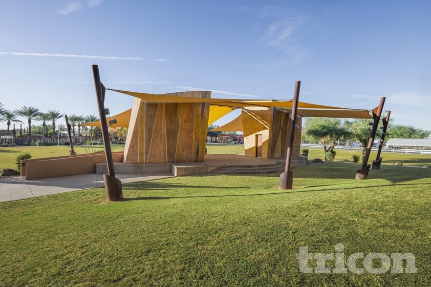 Building Photo - 9322 E Strobe Ave