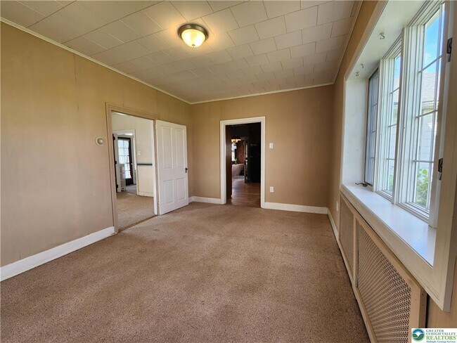 Building Photo - 4939 Indian Creek Rd