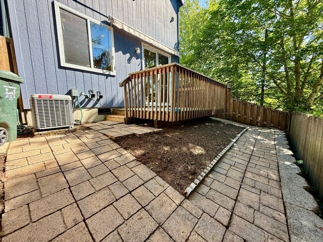 Building Photo - Updated Craftsman on Corner Lot in Aloha~ ...