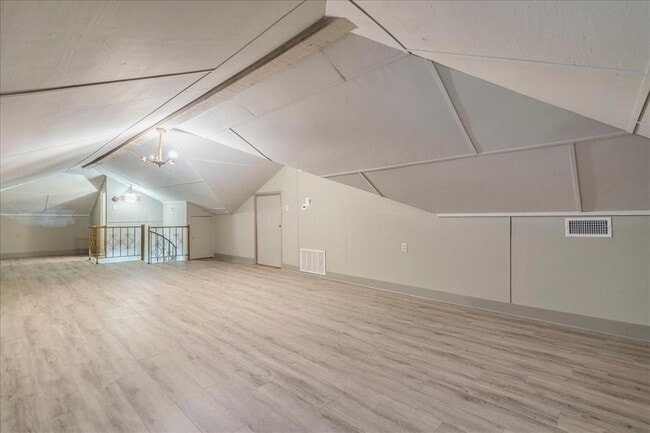 Building Photo - 6400 Cypress Rd