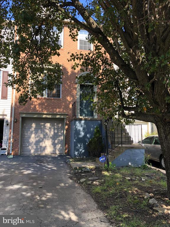 Building Photo - 203 Knollwood Ct