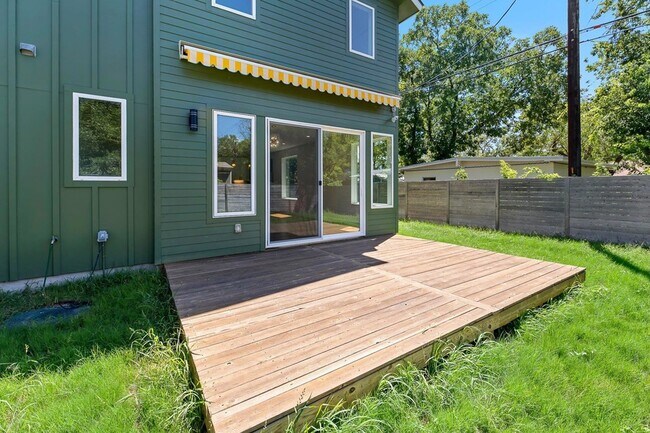 Building Photo - 7603 Creston Ln