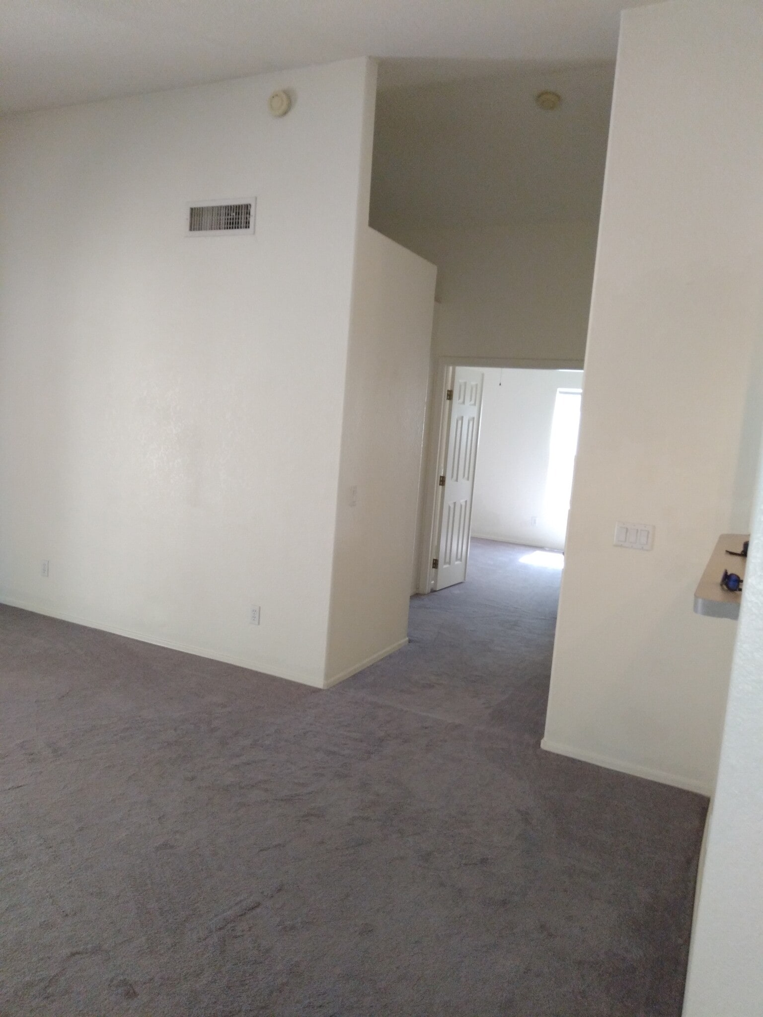 Living room - 1671 N Garrett Dr