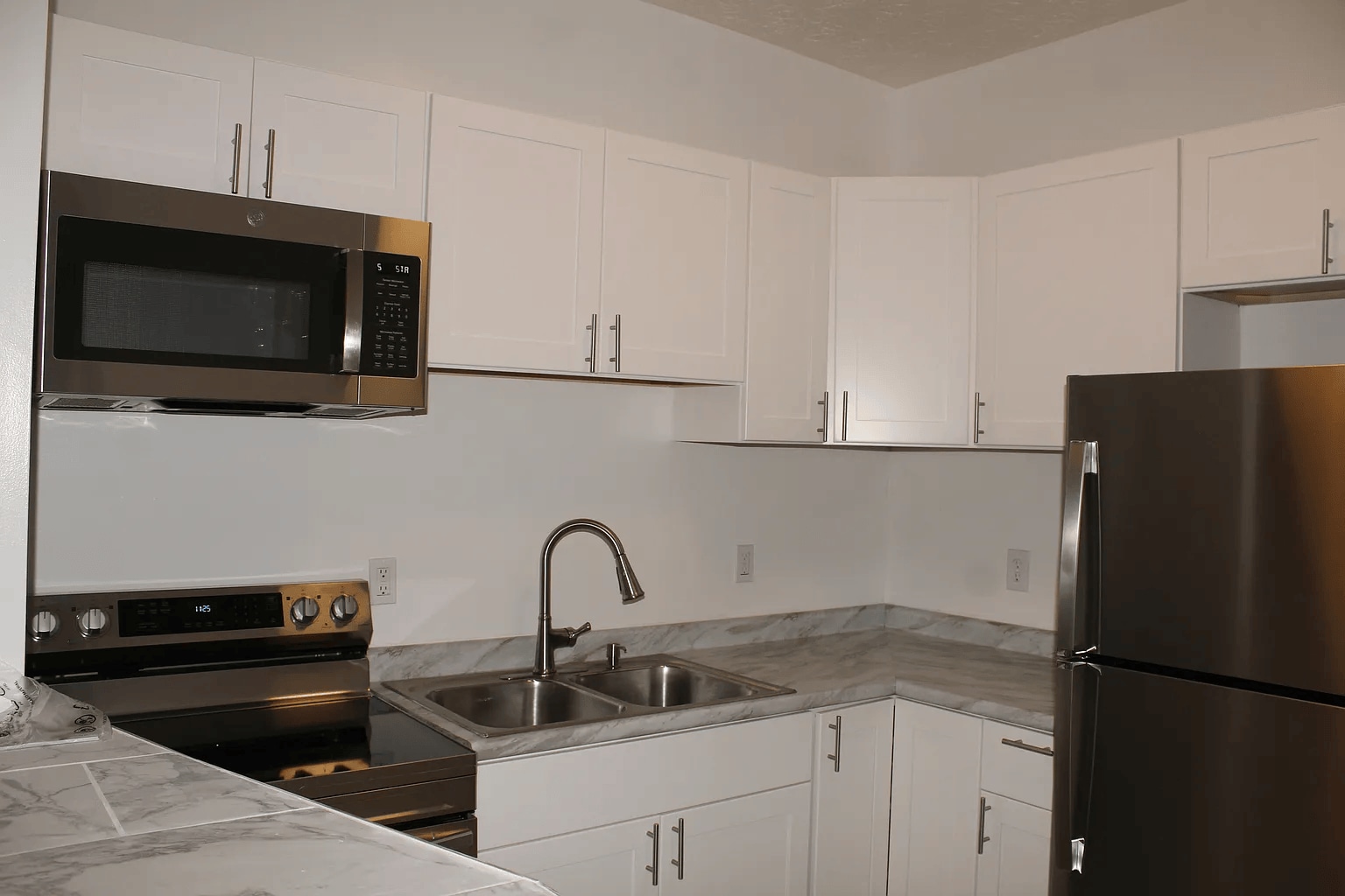 Building Photo - 1231 Lincoln Ave
