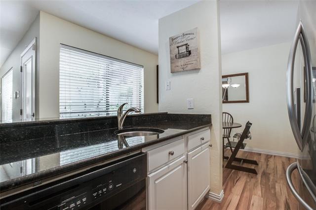 Building Photo - 3949 Buena Vista St