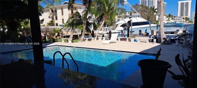 Building Photo - 468 Golden Isles Dr