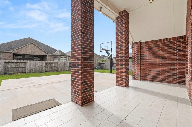 Building Photo - 4615 Hollow Chase Ln