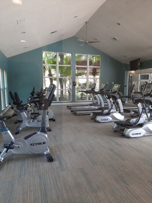 Building Photo - 10505 Waterview Ct