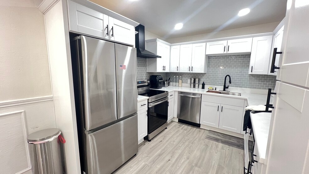 Building Photo - 2604 Nelwin Pl