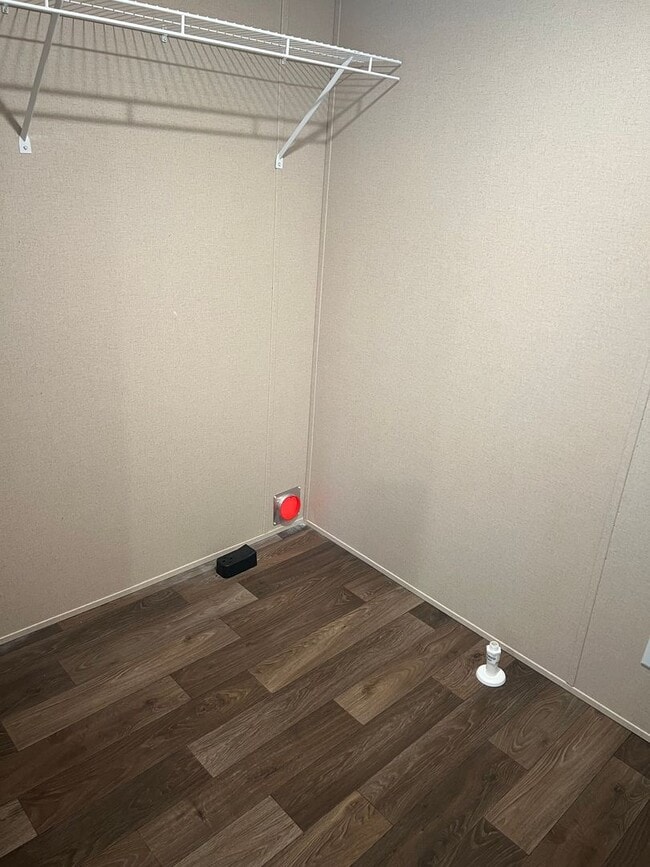 Building Photo - AVAILABLE NOW & SUPER close to Downtown Aynor!