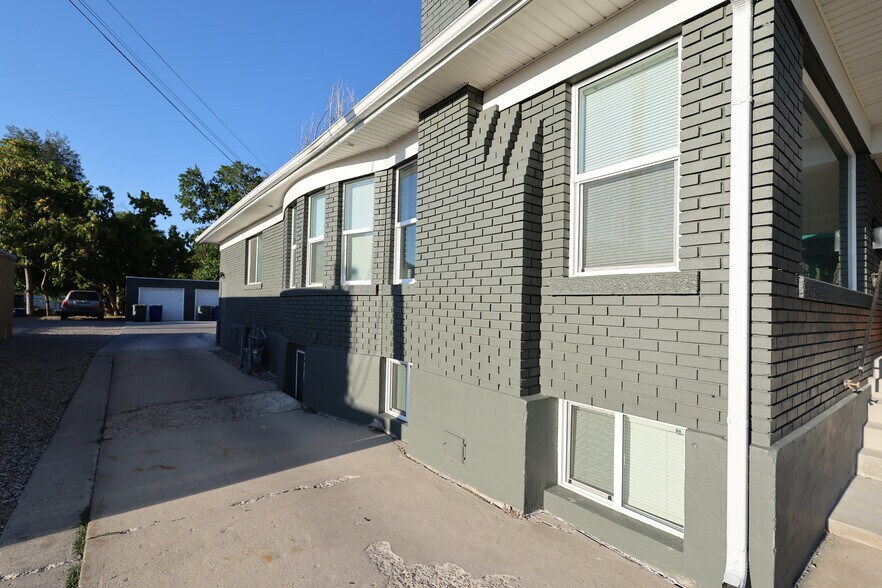 Building Photo - 915 E 1300 S