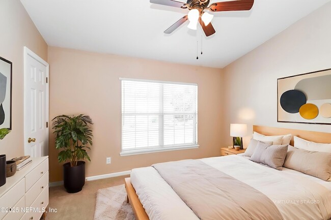 Building Photo - 8424 THORNBUSH Ct