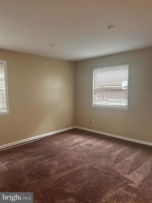 Building Photo - 1021 E Williams Cir