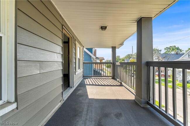 Building Photo - 12812 Parkhill Ave