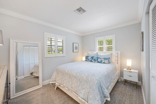 Building Photo - 1236 13th Ave N